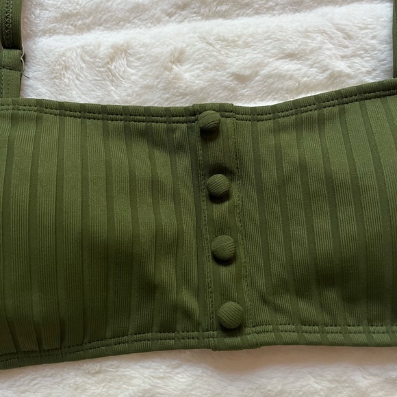 Target bathing suit top - Picture 2 of 5